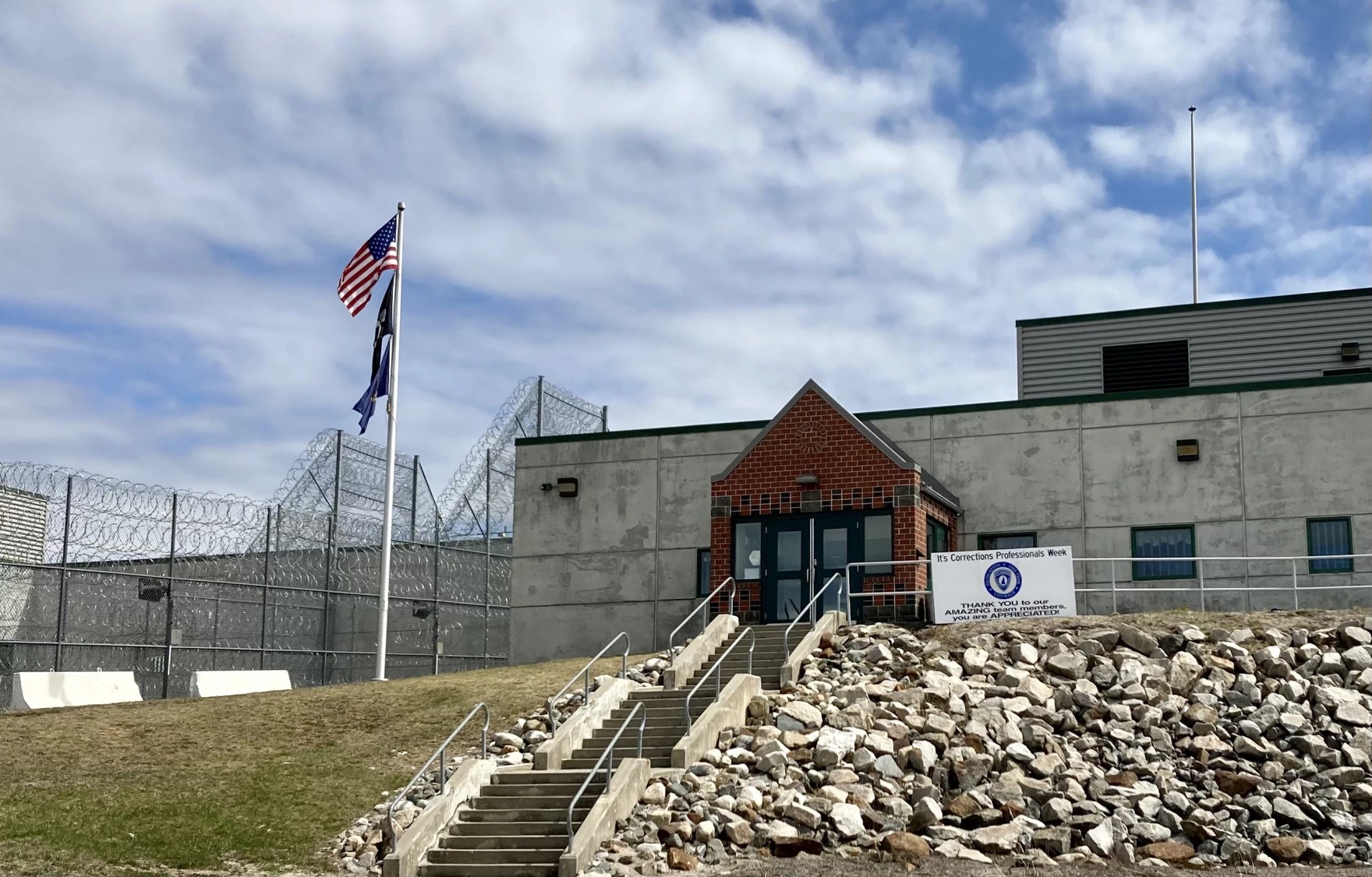 UNH Students Pursue Business Degrees From Inside Berlin State Prison